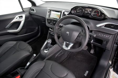 Cat B2 – Peugeot 208 | 1.2 Auto