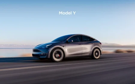 Noleggia una Tesla Model Y sull’Isola di Paros