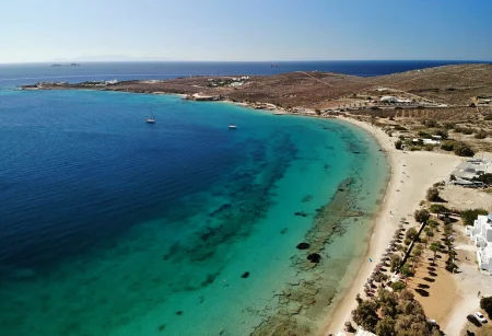 Marchello Beach: The ultimate guide for this beautiful beach in Paros