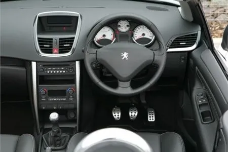 Cat C3 – Peugeot 207cc | 1.6 Cabrio