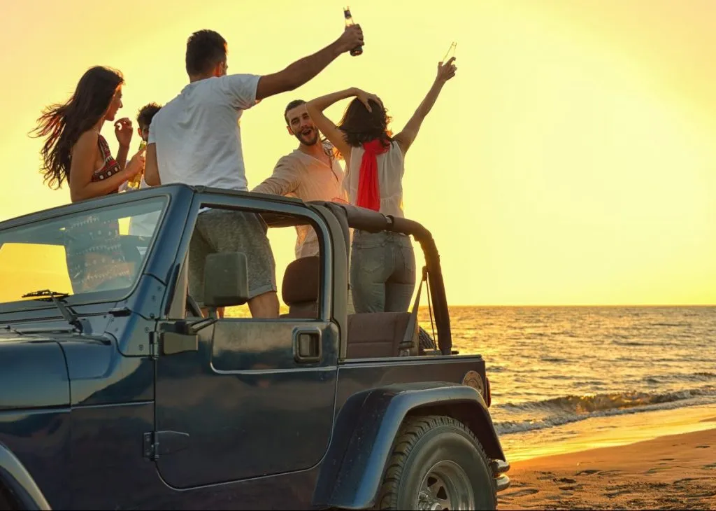 Hire 4x4 jeep in Paros