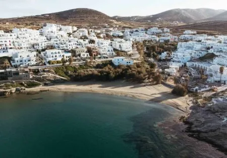 Your personal guide to Paros Piperi Beach