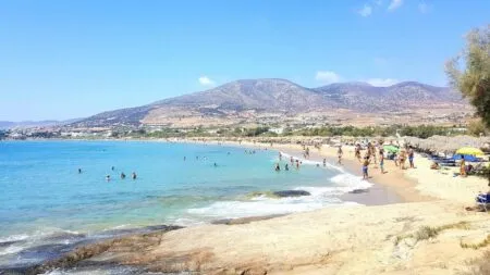 Everything you need to know about New Golden Beach in Paros