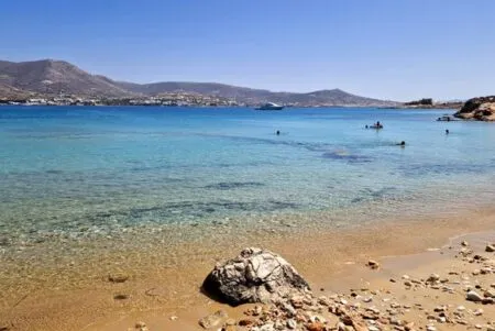 Marchello Beach paros