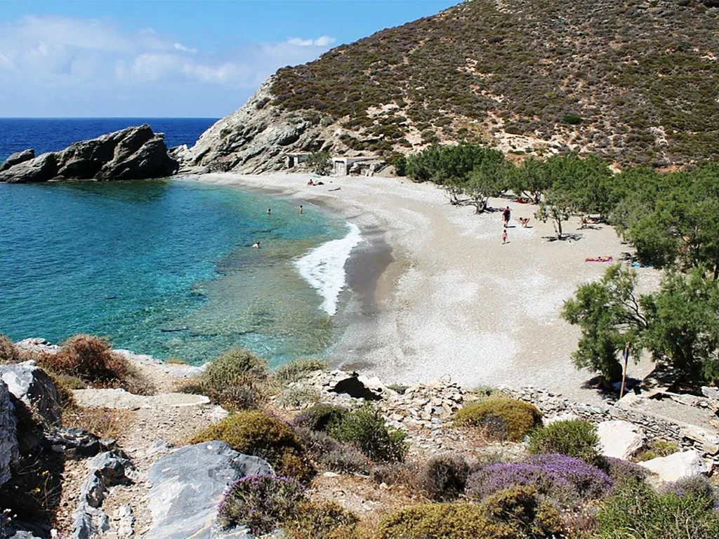 Agios Nikolaos Beach in Paros